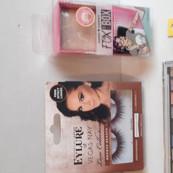 NIB 8 Piece Beauty Bundle Hard Candy Eylure Wet and Wild - Picture 4 of 5